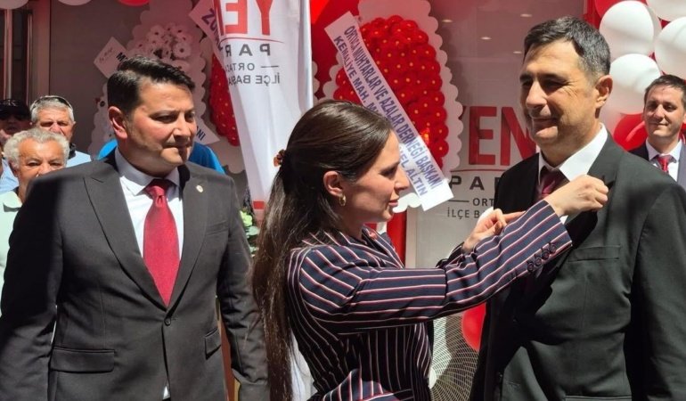 YENİ Parti'ye katılan Ortaca Belediye Başkanı Evren Tezcan'dan "iktidar" mesajı