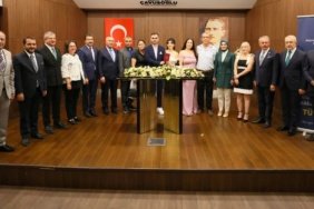 Bakan-Goktas-evlilik-desteginden-yararlanan-ciftin-nikah-sahidi-oldu-featured