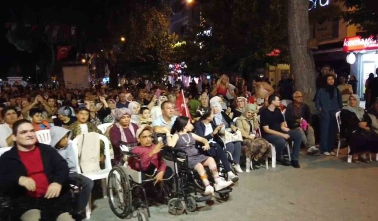 Başkan Dere’den yürek ısıtan jest