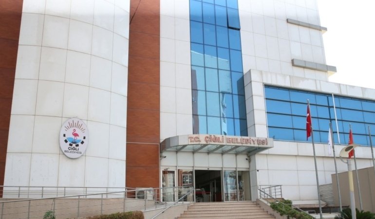 Çiğli Belediyesinde Yıldız depremi! İki başkan yardımcısı istifa etti