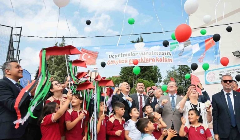 Denizli’de 190 binden fazla öğrenci ders başı yaptı