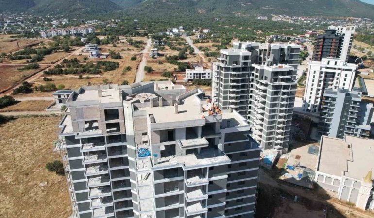 Denizli’de çatıya çıkan işçiler ile firma arasında mutabakat sağlandı