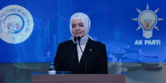 Fatma-Betul-Sayan-Kaya-kimdir-kac-yasinda-Hangi-gorevlerde-bulundu-neden-istifa-etti-featured