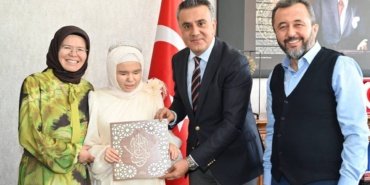 Gorme-engelli-Denizlili-ogrenci-hafizligini-tamamladi-featured