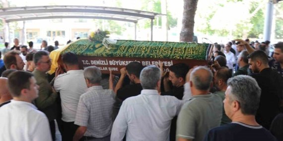 Kadin-yayanin-olumune-neden-olan-surucunun-tutuksuz-yargilanmasina-tepki-featured