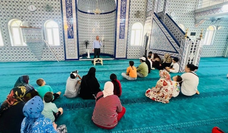 Merkezefendi’de ihtiyaç sahibi öğrencilere eğitim desteği