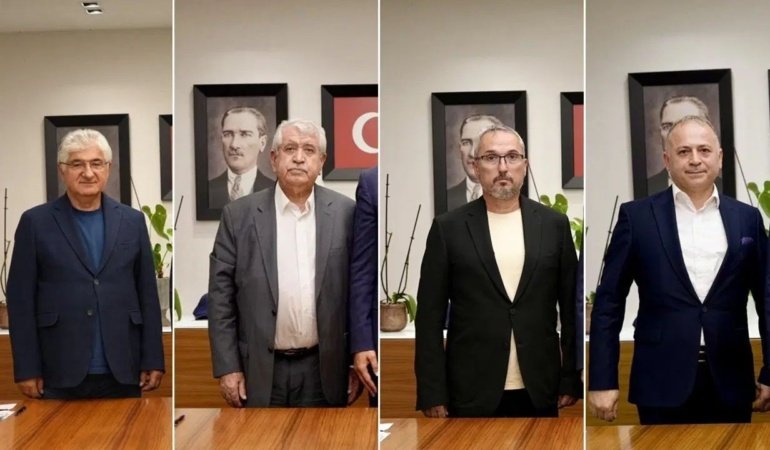 Üsküdar’da seçim öncesi CHP’li 4 meclis üyesi AK Parti’ye katıldı