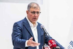 CHPden-Izmirlinin-12-milyon-oyu-ile-secilmisti-AK-Partiye-geciyor-Tugay-Bir-kararin-esigindeyim-featured
