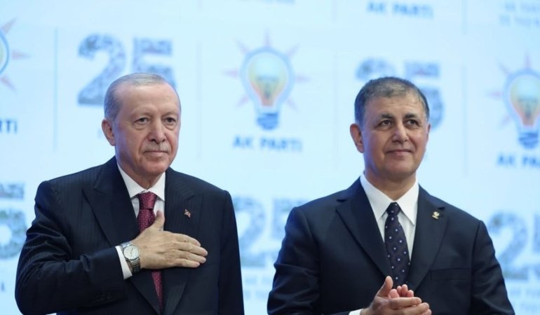 Cemil Tugay'dan AK Parti'ye geçiş sonrası ilk açıklama: İzmir için var gücümüzle çalışacağız
