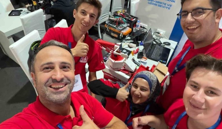 Çivril’in gençleri TEKNOFEST 2026’da finale kaldı