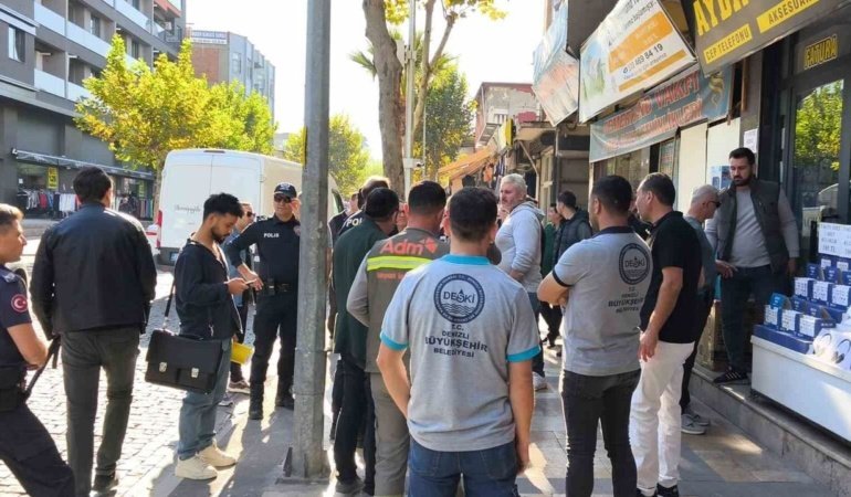 Denizli’de iş hanında yıkım hazırlıkları esnafı ayağa kaldırdı
