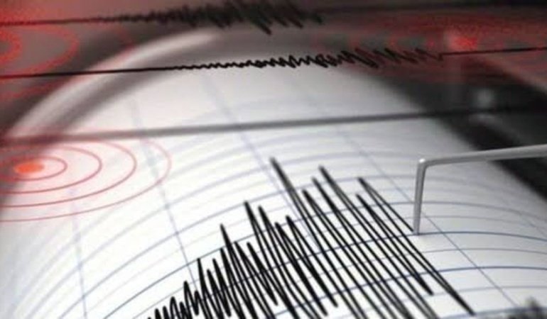 Ege Denizi'nde 4,4 büyüklüğünde deprem!