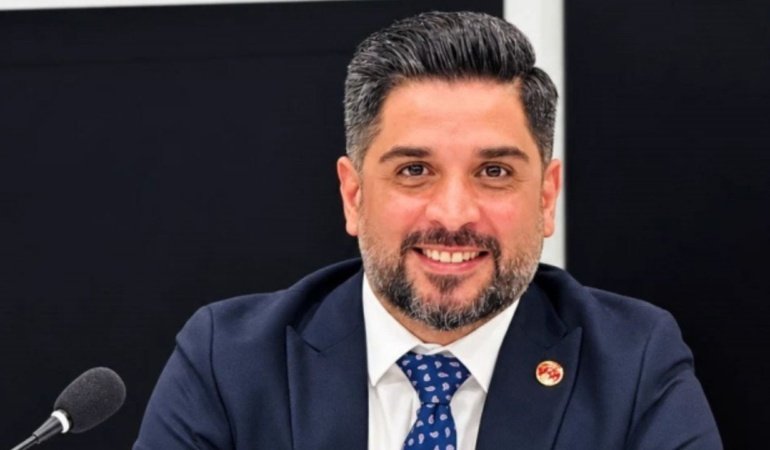 Eyüpsultan Belediyesi'nde Başkan Vekilliği seçimini CHP adayı Cafer Parlak kazandı