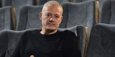 Levent-Uzumcuden-siirli-istifa-Sen-bugunden-yarina-birazcik-umut-sakla-featured