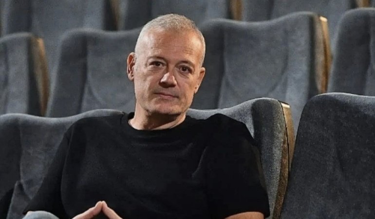 Levent Üzümcü’den şiirli istifa: Sen bugünden yarına birazcık umut sakla